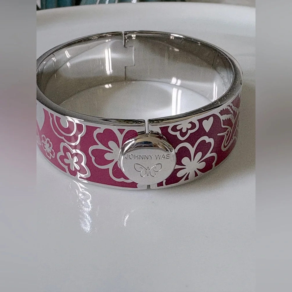 NWOT -Johnny Was LOVE Hinged Bracelet - M/L - Picture 2 of 10